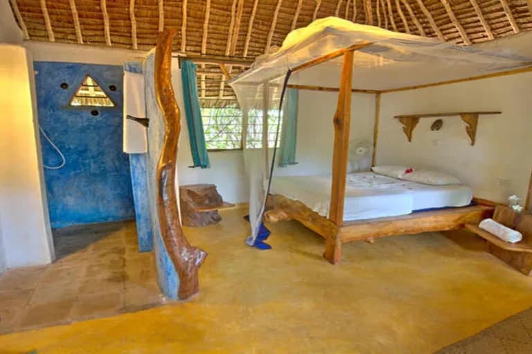 Private en-suite room at the lodge